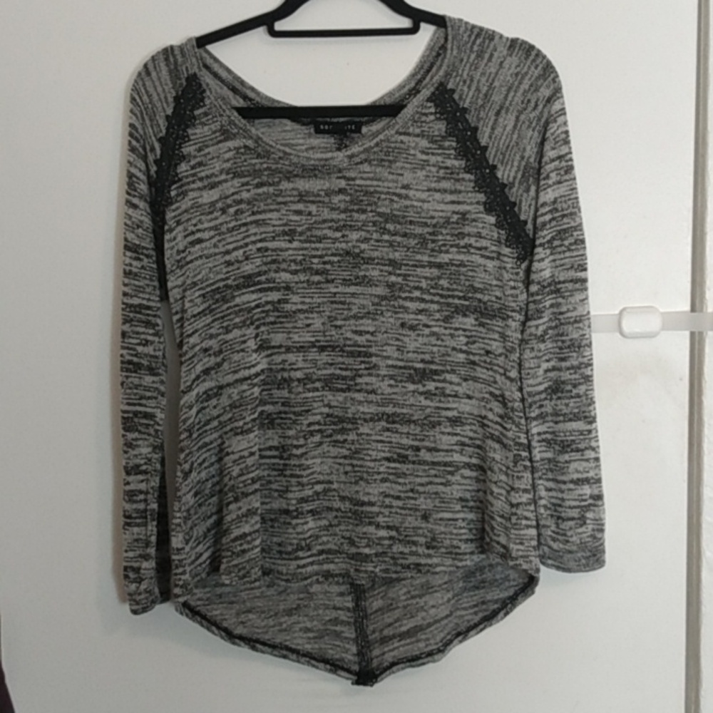 Socialite Women's Size Medium Black & White Long Sleeve Shirt
